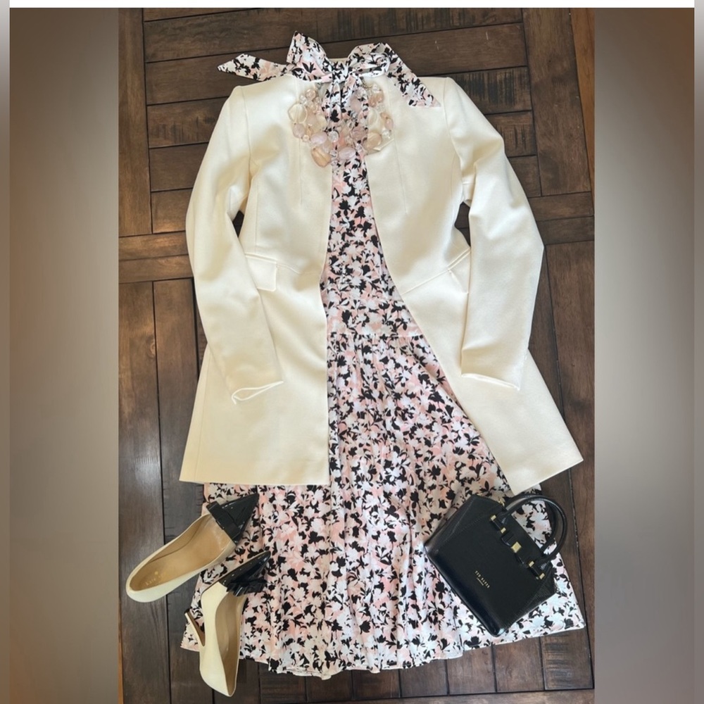 BCBG Max Azria criss cross halter dress in linen blend.  Floral blush.  Size 8.